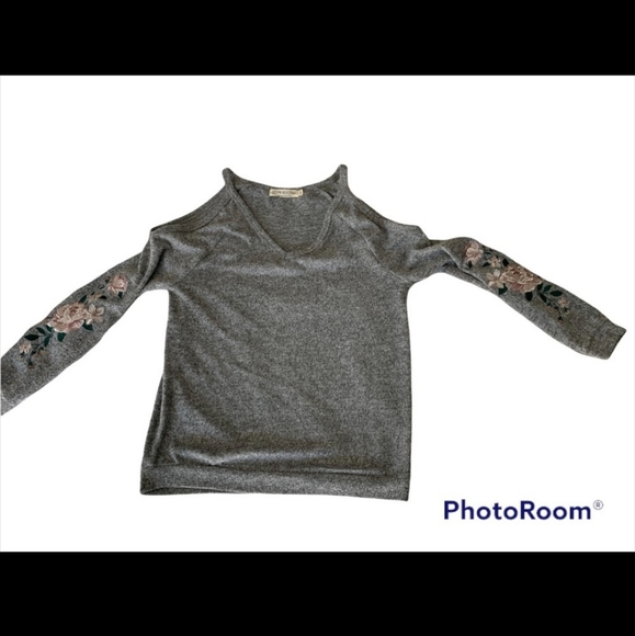 Cold shoulder soft long sleeve - Picture 7 of 8